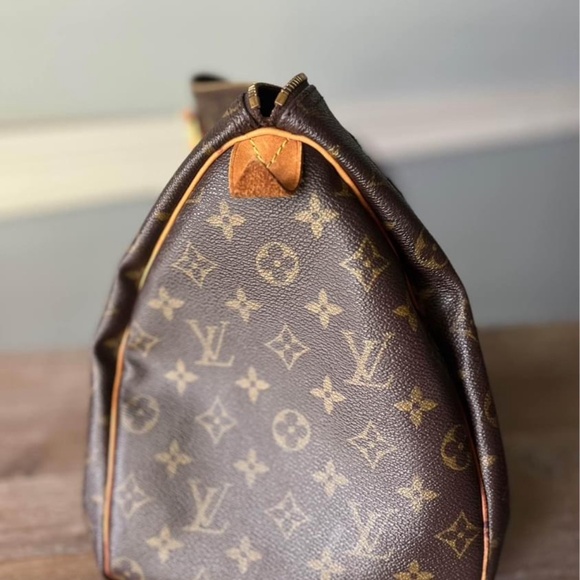 LV Speedy Bag - Picture 4 of 7